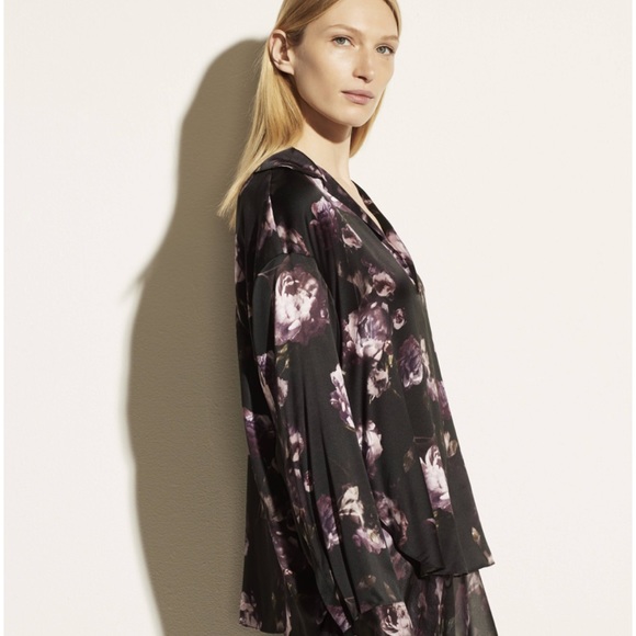 Vince silk popover blouse NWT - Picture 2 of 10